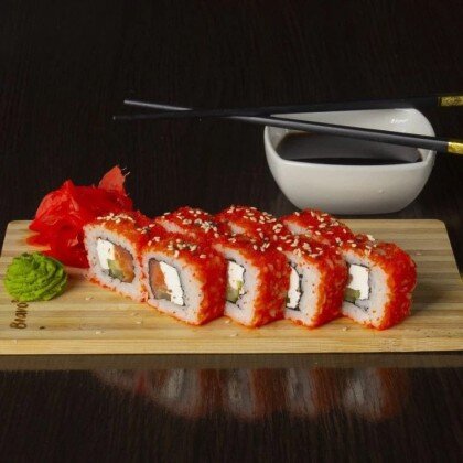 Ролл «Калифорния» с лососем