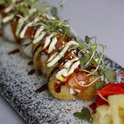 Ролл «Жареный лосось»