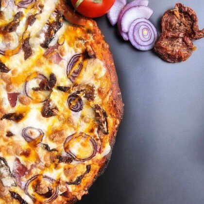 Буренка с томатами