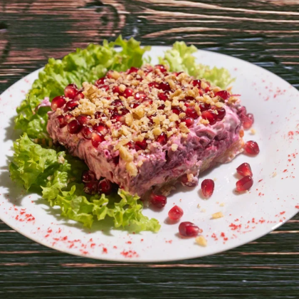 Салат "Гранатовый"