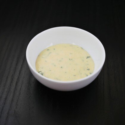 Чесночно-молочный соус