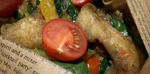 Морской язык с миксом из овощей