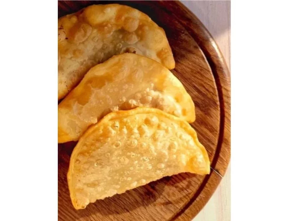 С картофельным пюре и сыром
