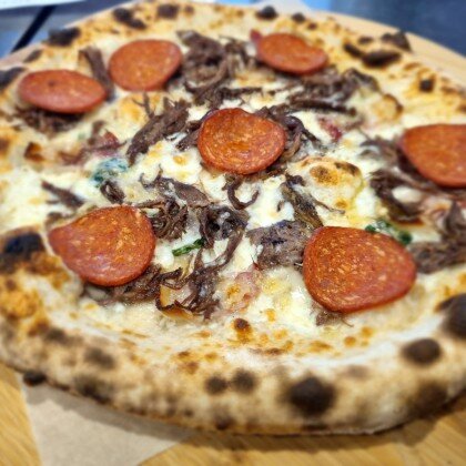 Пицца три мяса