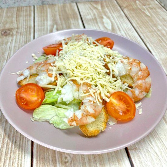 Цезарь с лангустинами