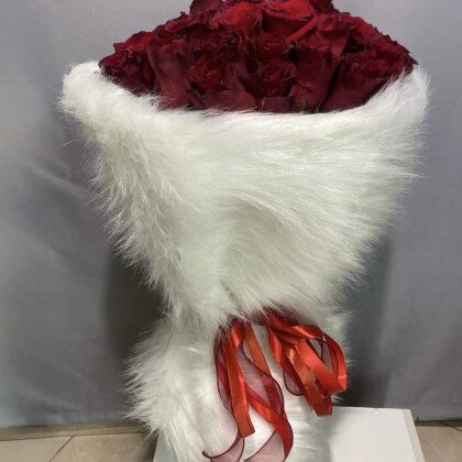 Букет из 41  Розы в Мехах