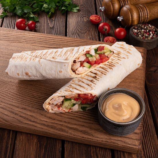 Шаверма со свининой и горчичным соусом