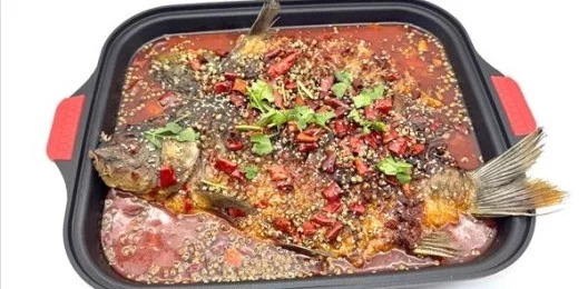 Запеченый карп с чесноком 蒜香烤鱼