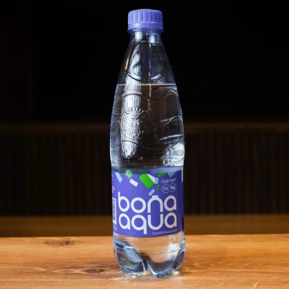 Вода с газом bona aqua
