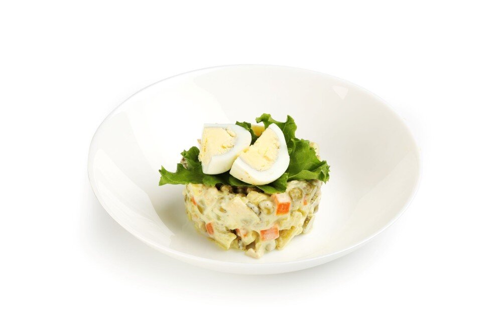 Салат Оливье с курицей