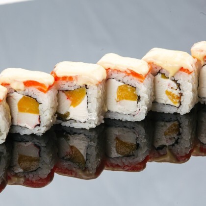 Ролл "Филадельфия с манго" NEW