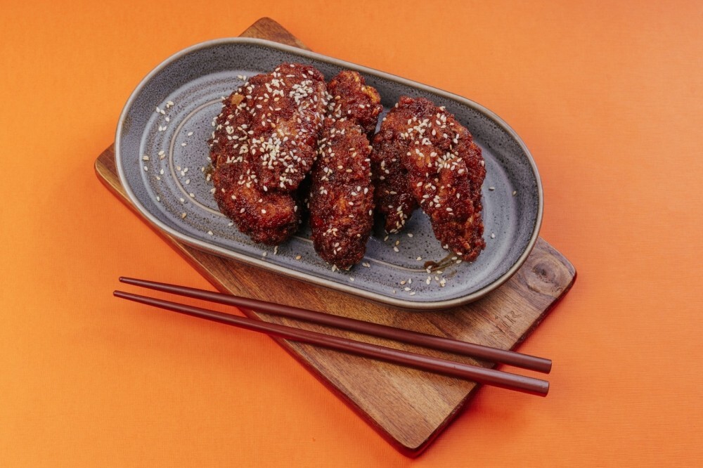 Хрустящие крылья в соусе унаги