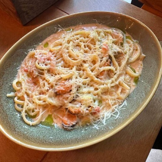 Паста с мидиями том-ям