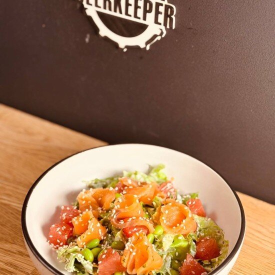 Салат с лососем