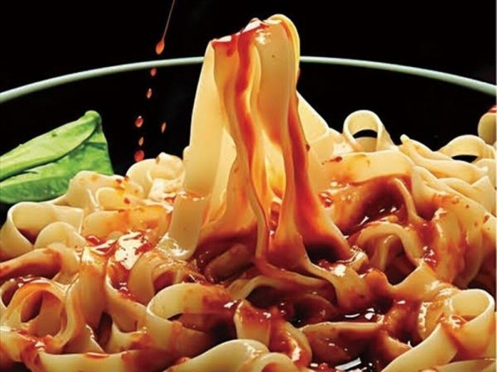 D8 Лапша острая "Юпомен" 油泼面