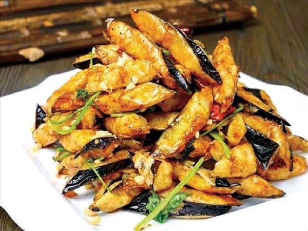 B46 Жареные баклажаны в кляре 风味茄子