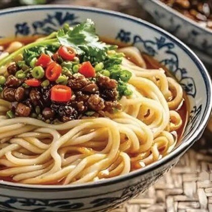 D6 Острая лапша по-сычуаньски 四川担担面