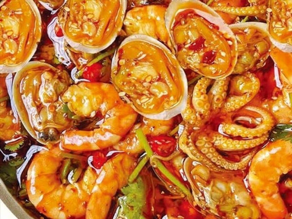 A9 Салат с морепродуктами 老汁海鲜