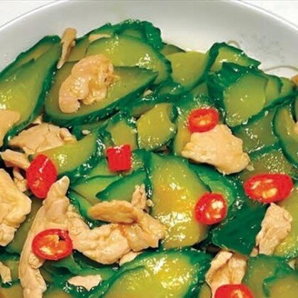 B11 Жареные огурцы со свининой 瓜片炒肉