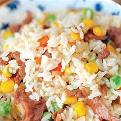 P3 Жареный рис с говядиной 牛肉炒饭