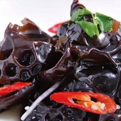 A7 Салат с древесными грибами 凉拌木耳