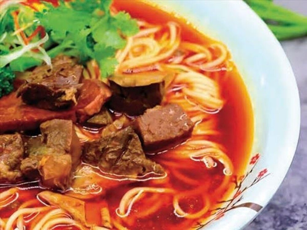 D4 Рамен с говядиной 红烧牛肉面