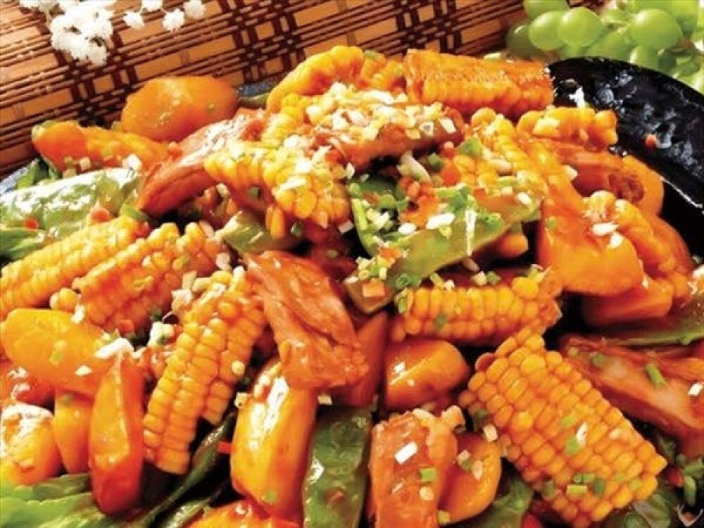 B14 Свиные рёбра с фасолью и кукурузой 大丰收