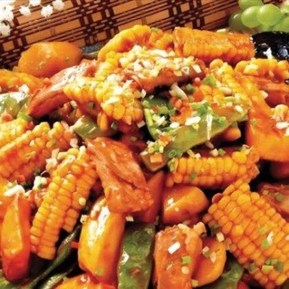 B14 Свиные рёбра с фасолью и кукурузой 大丰收