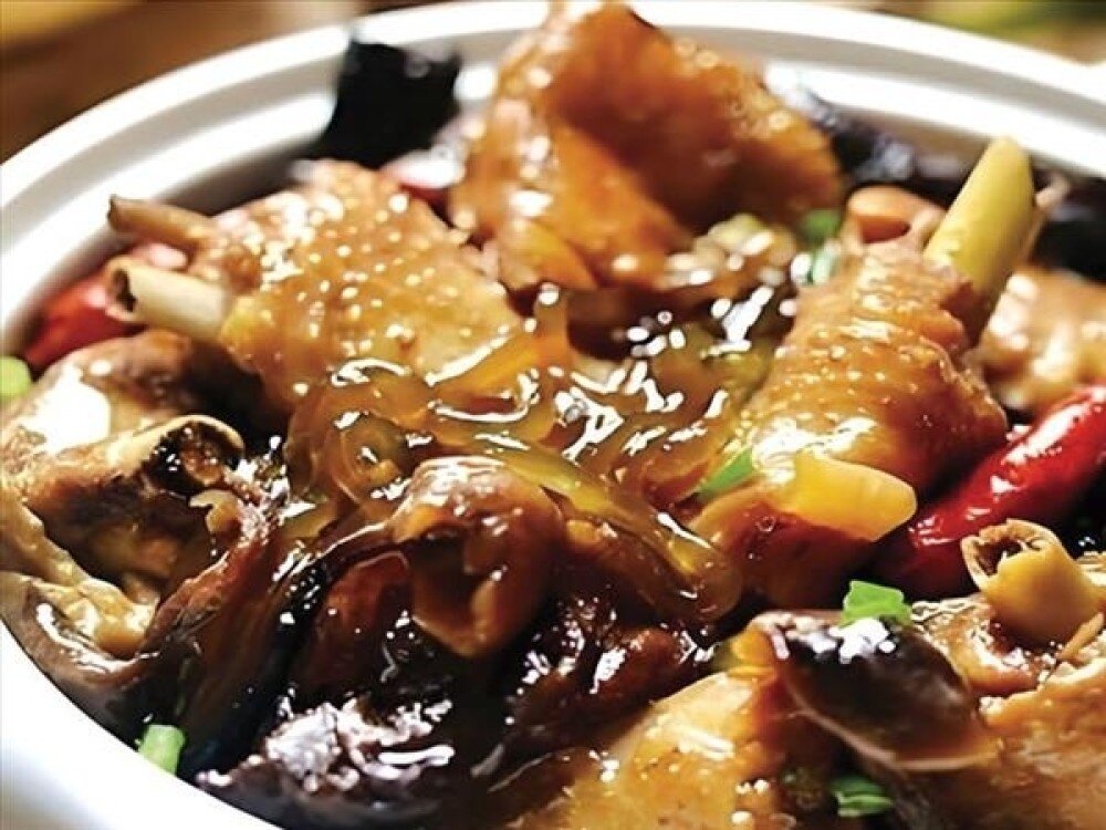 B57 Хого с курицей 火锅鸡