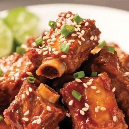 B16 Свиные рёбра в кисло-сладком соусе 糖醋排骨