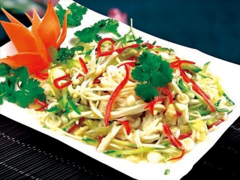 A13 Грибы эноки с огурцами 金针菇拌瓜丝