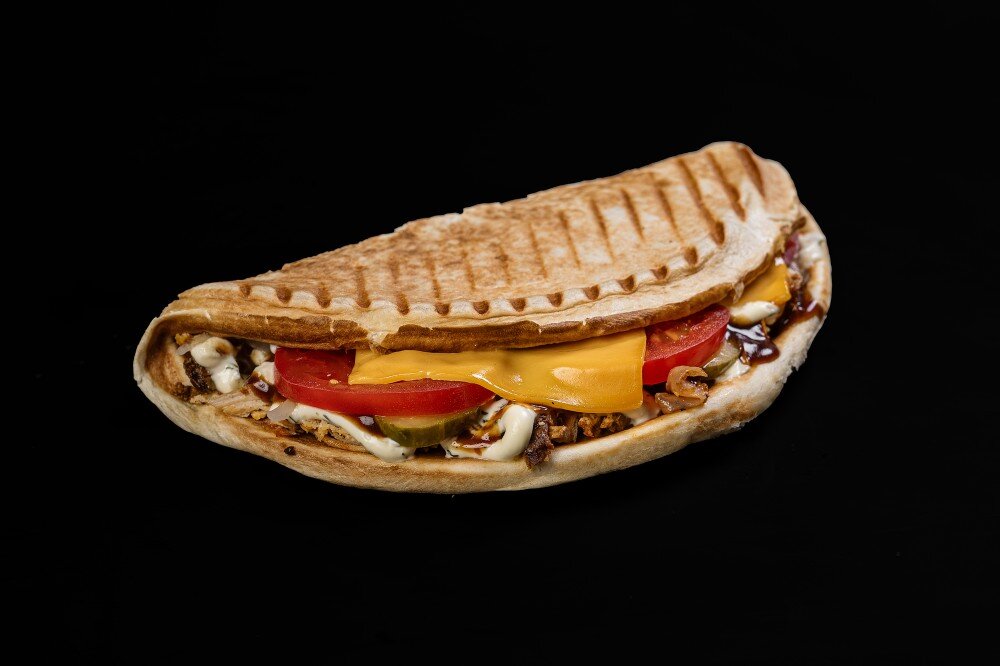 Закрытая пицца