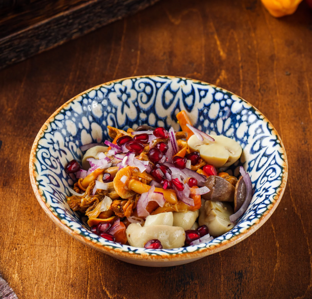 Ассорти маринованных грибов