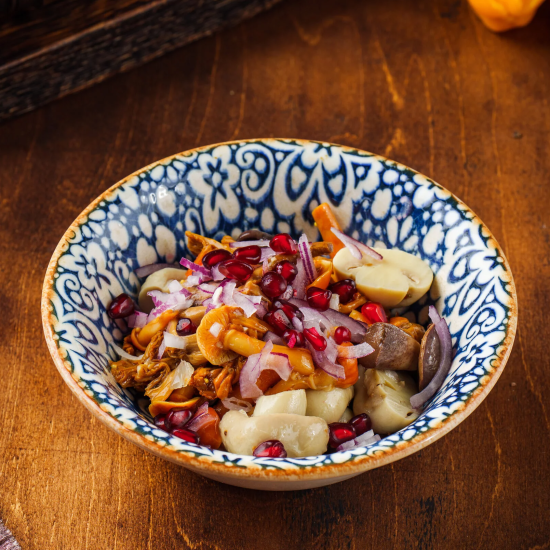 Ассорти маринованных грибов