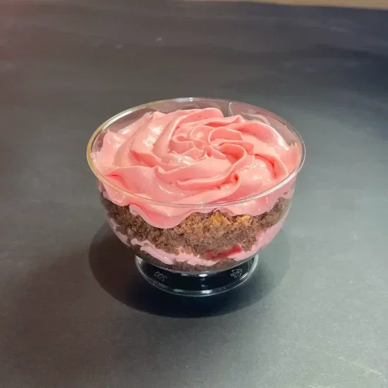 Клубничный трайфл