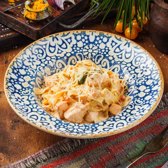 Фетучини сальмон