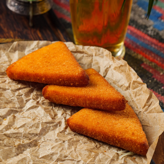 Сулугуни жареный в сухарях