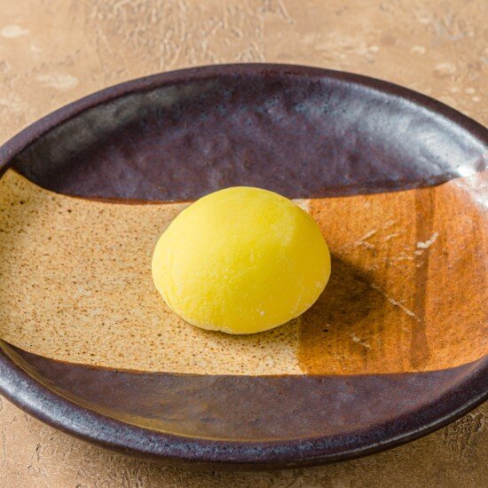 Моти манго-маракуйя