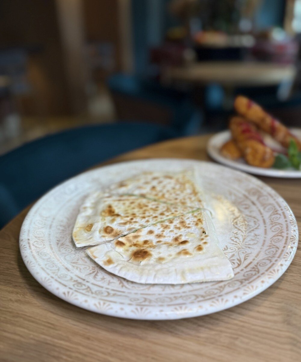 Кутабы с сыром и зеленью