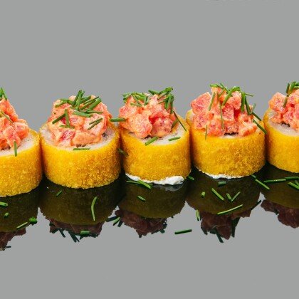 Темпура ролл "Тартар тунец спайси"