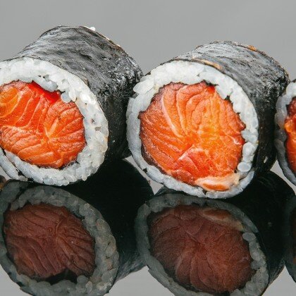 Сашими ролл с лососем (4шт)