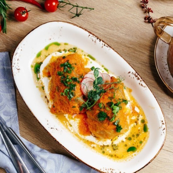 Голубцы домашние с подкопченной сметаной