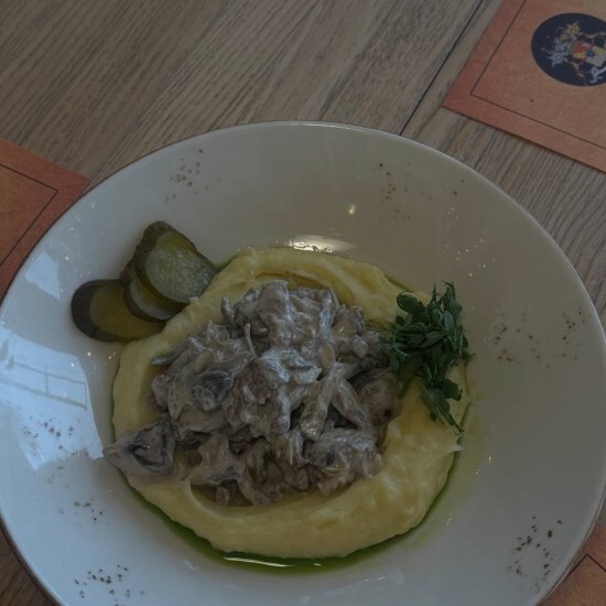 Говядина по-строгановски