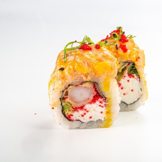 Ролл с лангустином темпура в соусе манго (8шт)