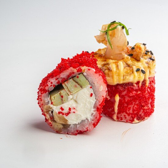 Запеченный ролл с креветкой фри и соусом Манго (8 шт)