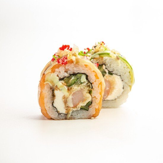 Фреш ролл с лососем и авокадо (4 шт)