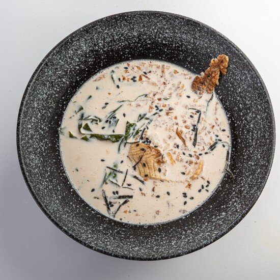 Сливочный суп с угрем