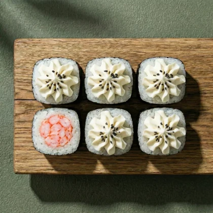 Классический сливочный ролл с креветкой