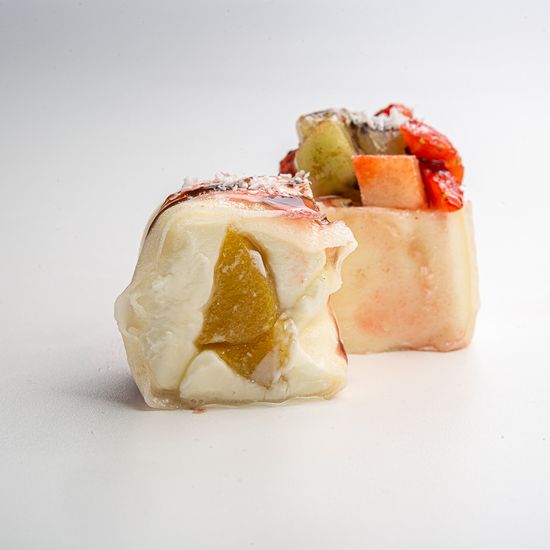 Сладкий ролл с клубникой (8шт)