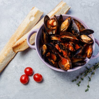 Мидии в томатном соусе